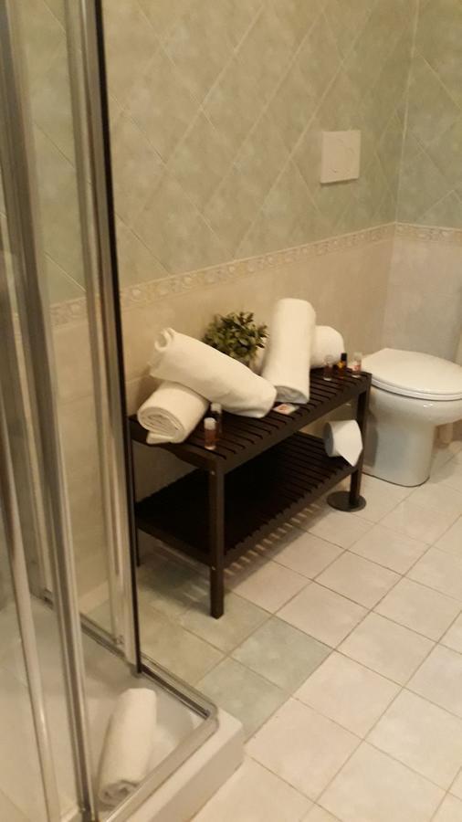 B&B Fiumicino Airport Resort ภายนอก รูปภาพ