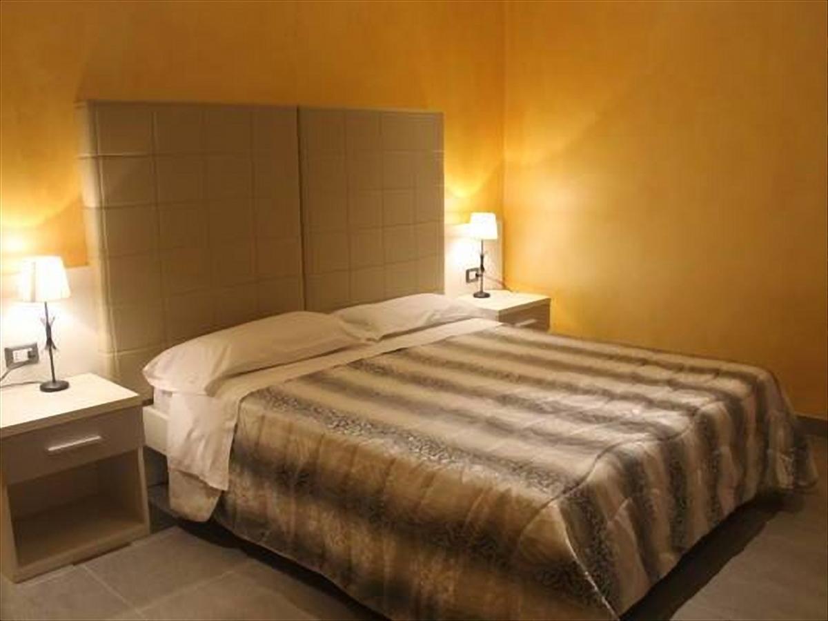 B&B Fiumicino Airport Resort ภายนอก รูปภาพ