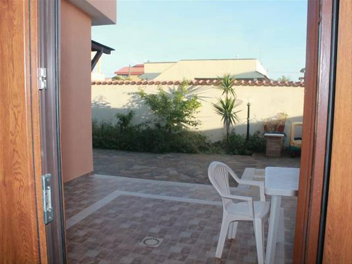 B&B Fiumicino Airport Resort ภายนอก รูปภาพ