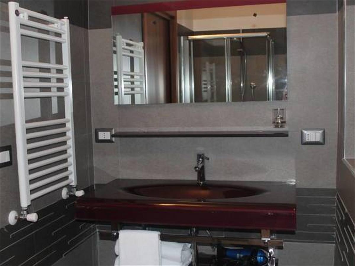 B&B Fiumicino Airport Resort ภายนอก รูปภาพ