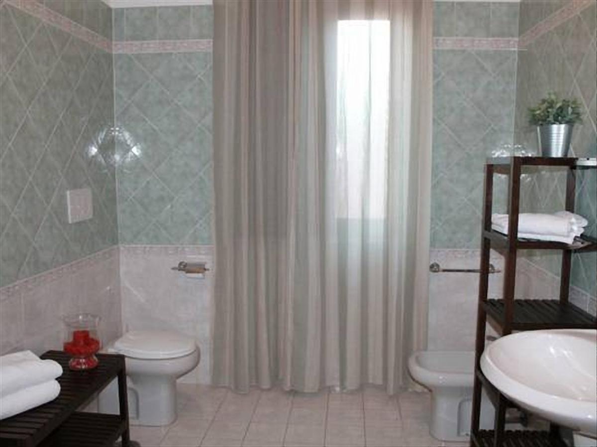 B&B Fiumicino Airport Resort ภายนอก รูปภาพ